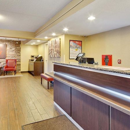 Red Roof Inn Detroit - Dearborn-Greenfield Village Екстер'єр фото