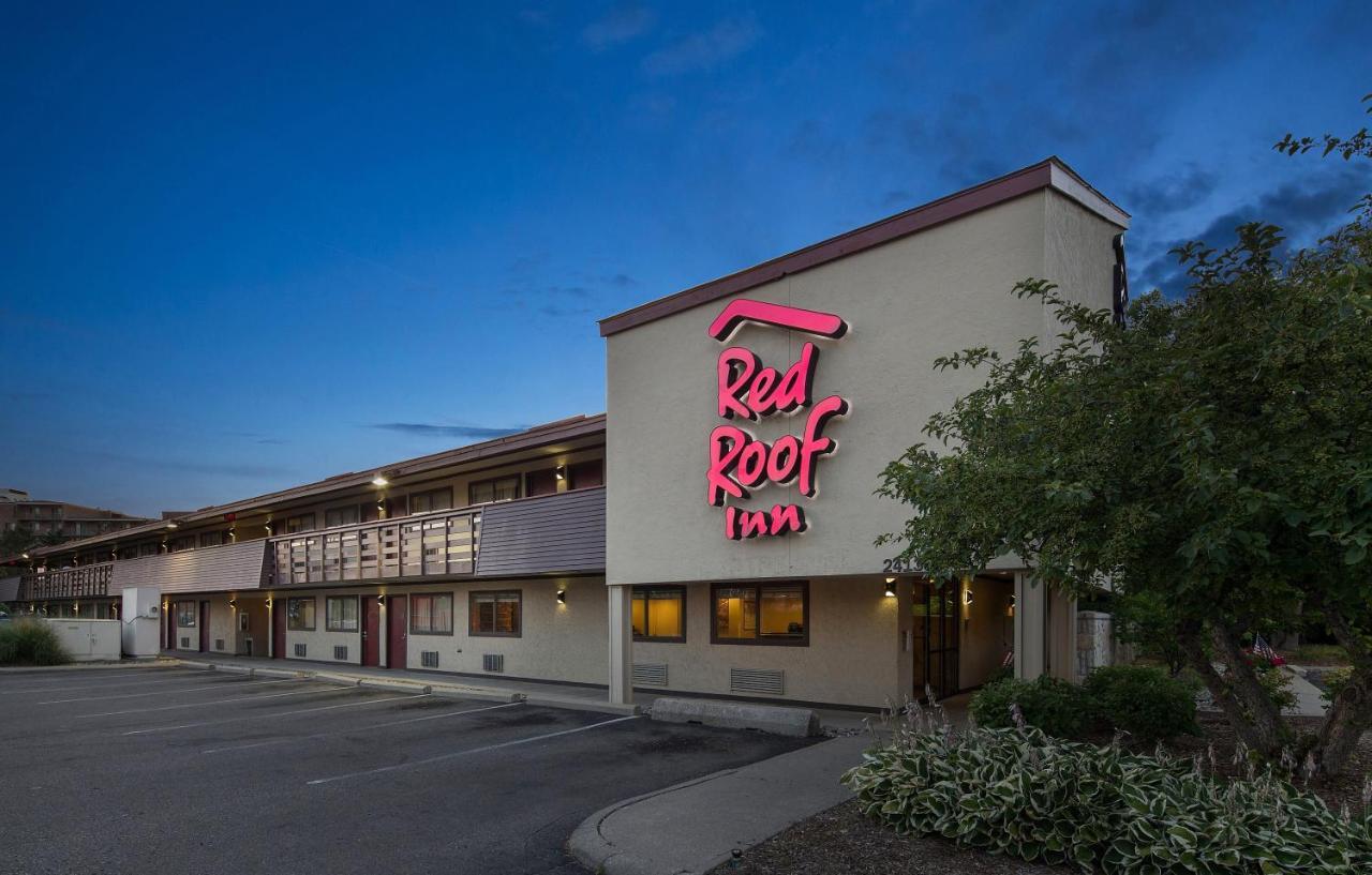 Red Roof Inn Detroit - Dearborn-Greenfield Village Екстер'єр фото