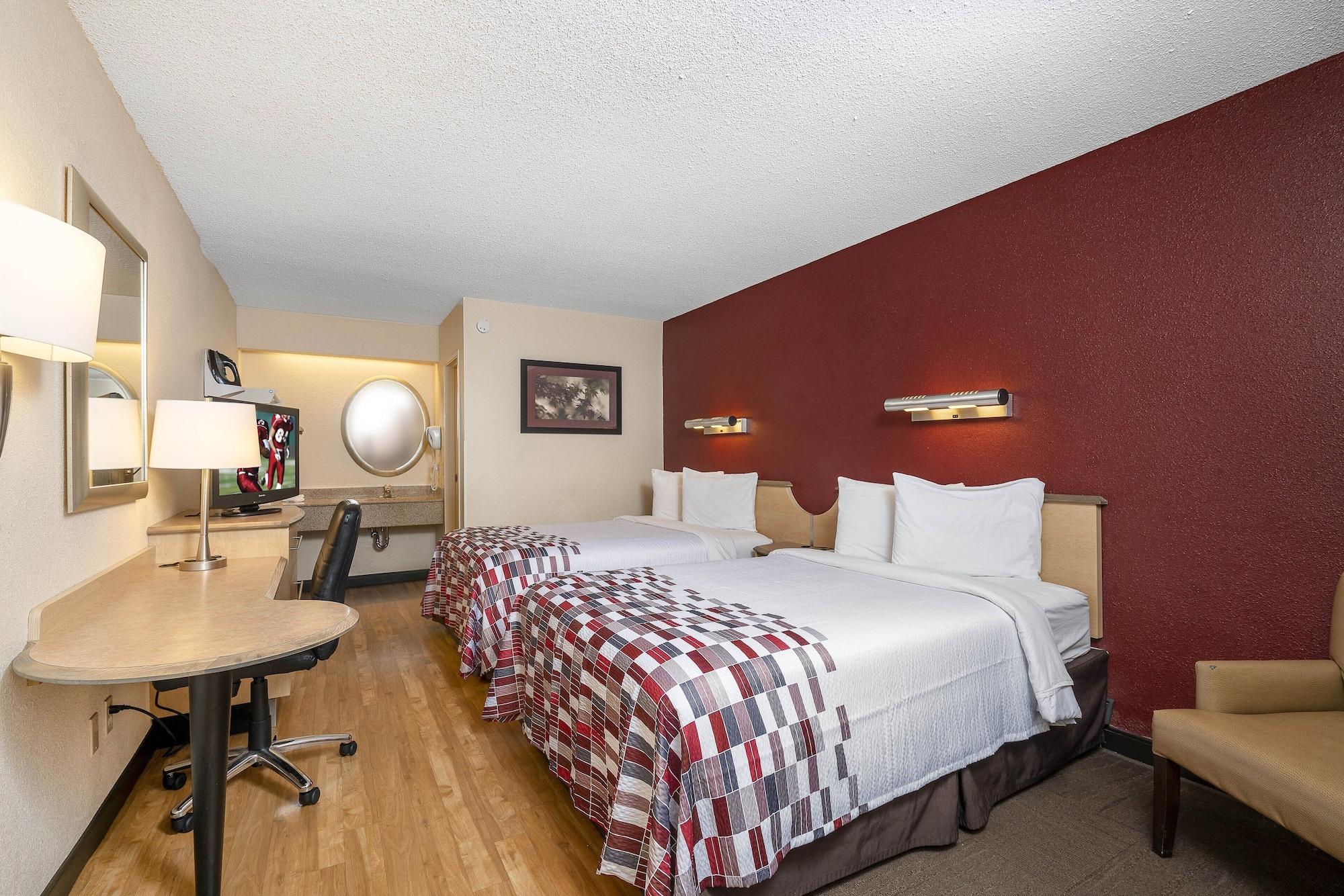 Red Roof Inn Detroit - Dearborn-Greenfield Village Екстер'єр фото