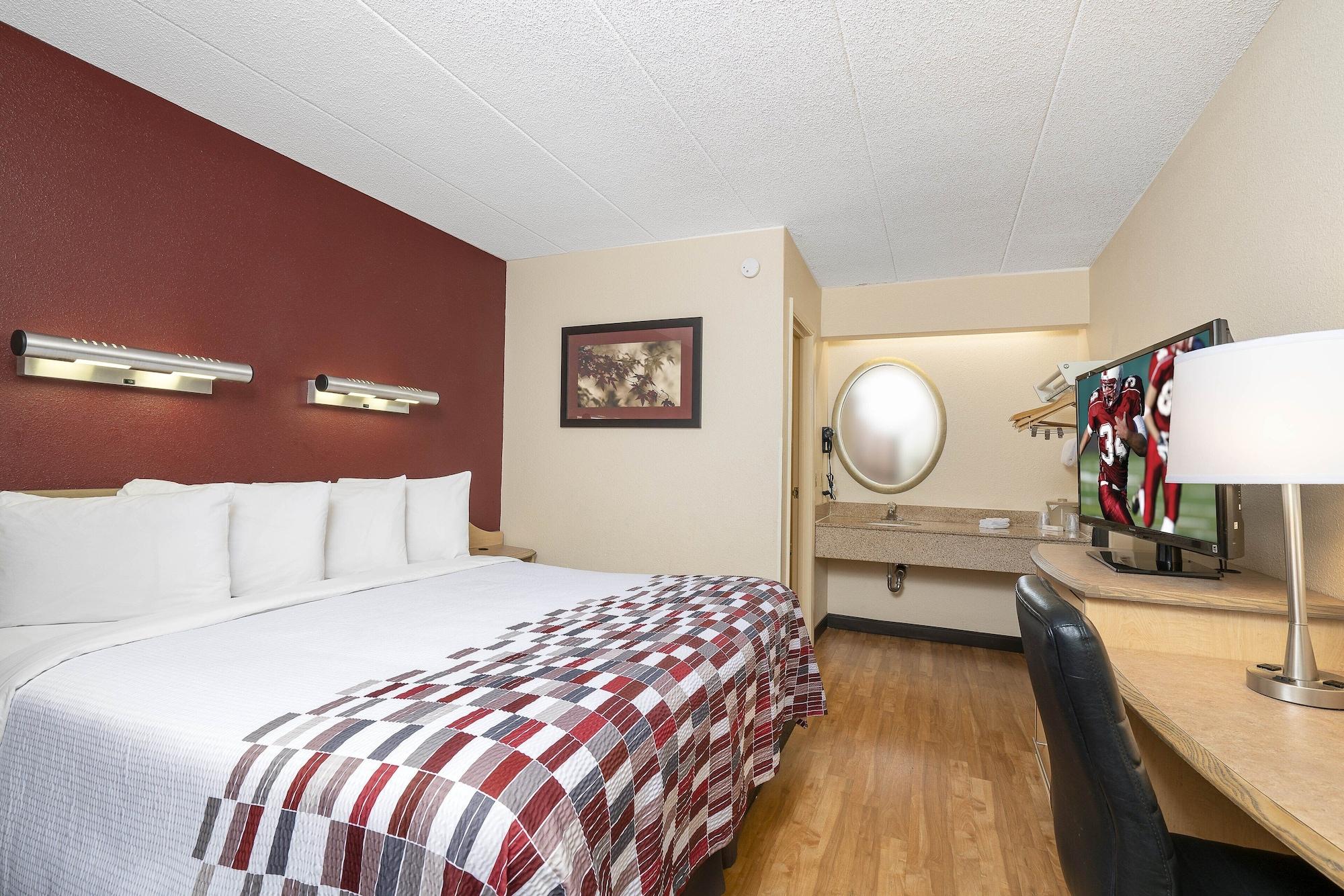Red Roof Inn Detroit - Dearborn-Greenfield Village Екстер'єр фото