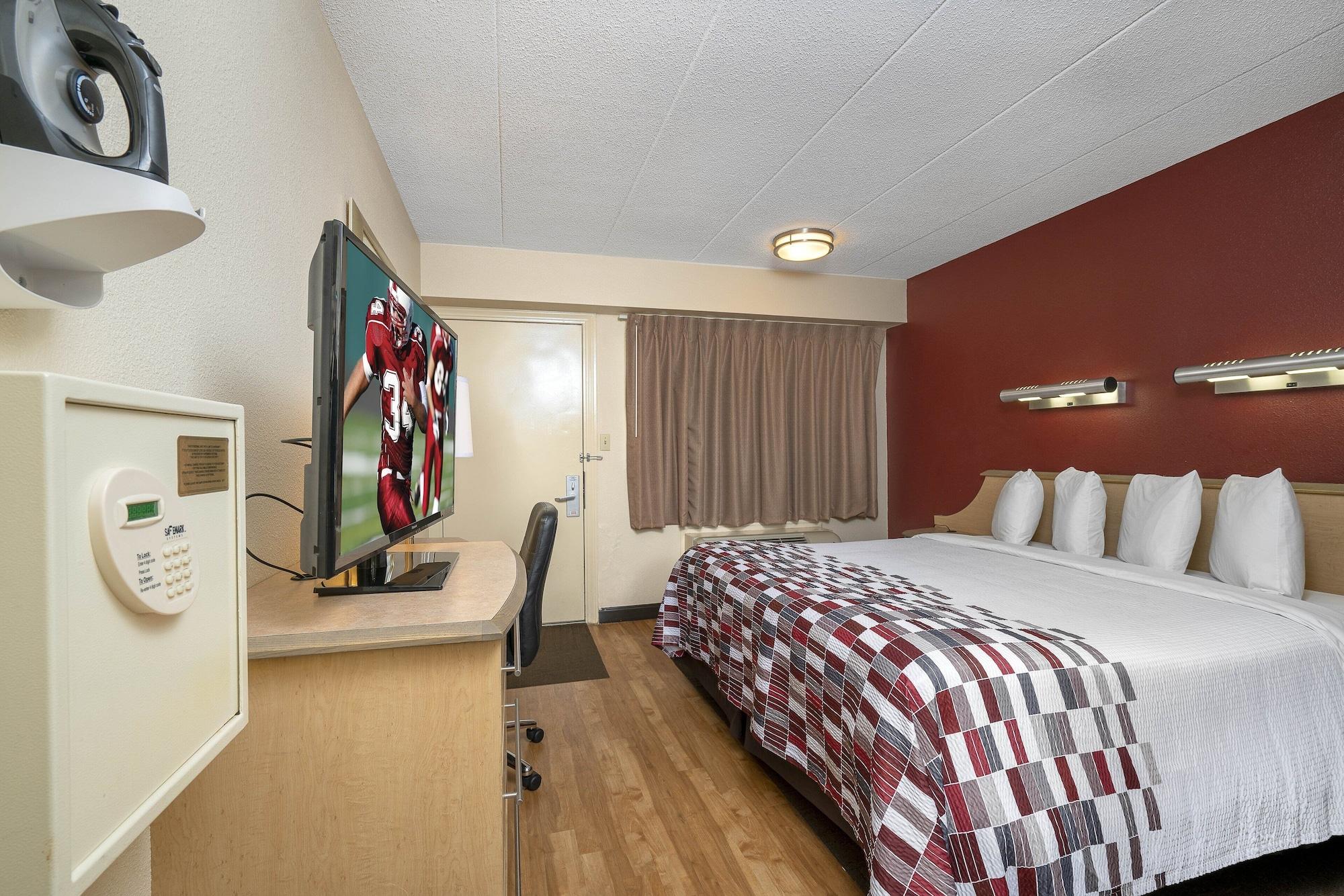 Red Roof Inn Detroit - Dearborn-Greenfield Village Екстер'єр фото